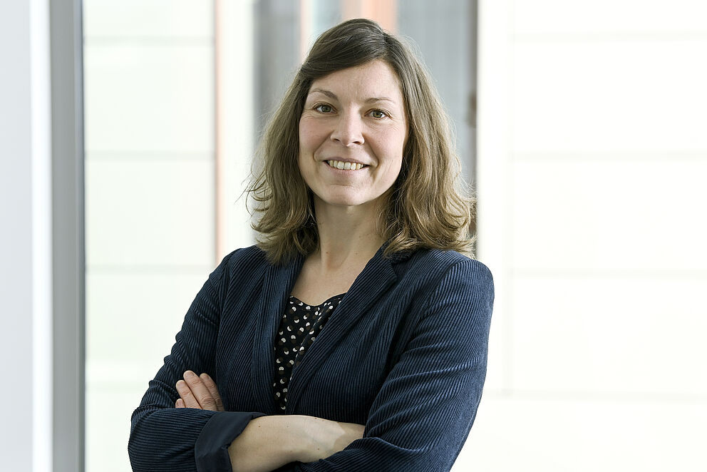 This is a portrait foto of Dr. Andrea Karsten.